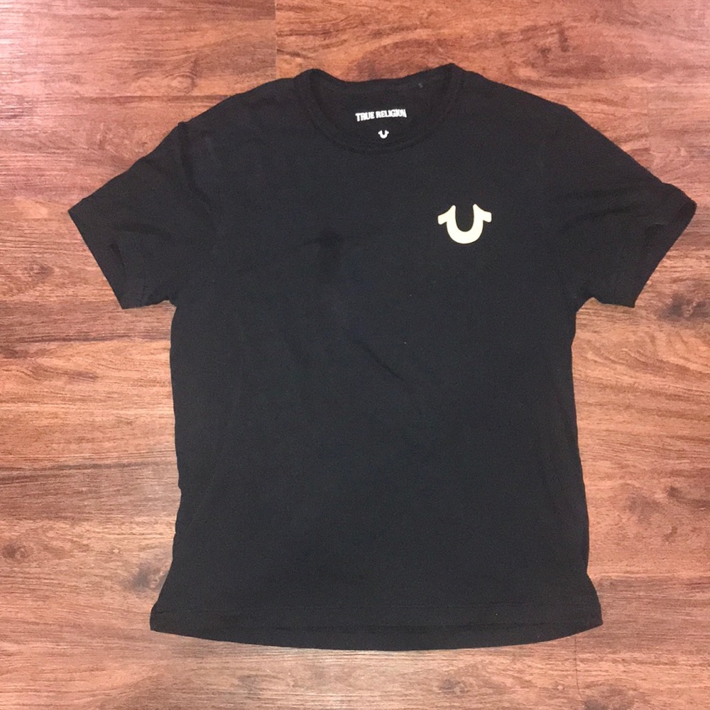 Men’s True Religion shirt